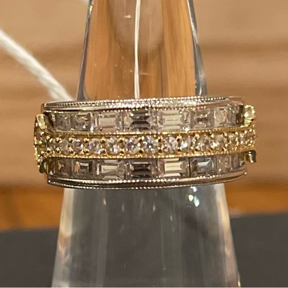 New sterling silver two tone cubic zirconia ring size 6